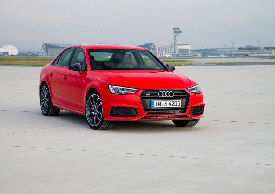  Audi S4 Sedan (B9) 2016 года  (WW) (фото 29 из 40)